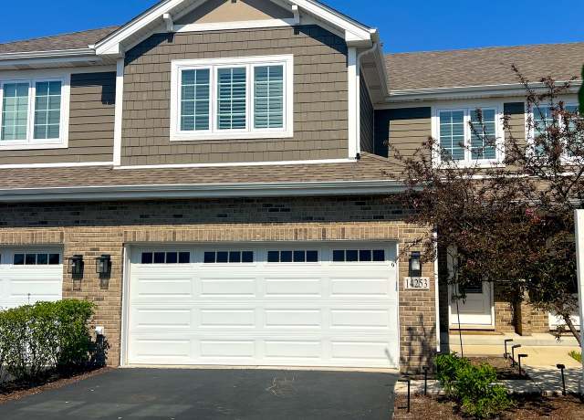Property at 14253 Lacey Dr, Lemont, IL 60439, 3 beds, 2.5 baths