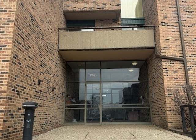 Property at 1931 Prairie Sq #111, Schaumburg, IL 60173, 2 beds, 2 baths