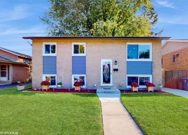 Property at 3409 W 124th St, Alsip, IL 60803, 3 beds, 2 baths