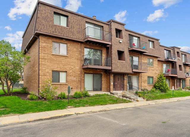 Property at 704 Cobblestone Cir Unit D, Glenview, IL 60025, 2 beds, 1 bath