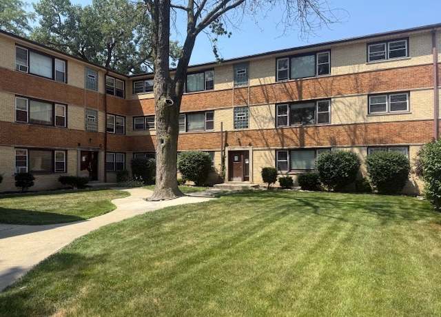 Property at 7900 S Merrill Ave, Chicago, IL 60649, 30 beds, 15 baths