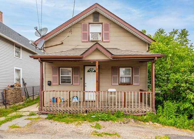 Property at 203 Moran St, Joliet, IL 60435, 3 beds, 1 bath