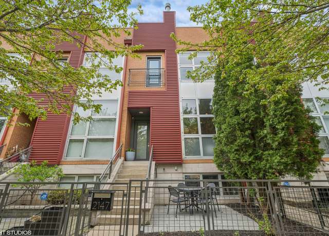 Property at 2147 W Churchill St, Chicago, IL 60647, 4 beds, 4.5 baths