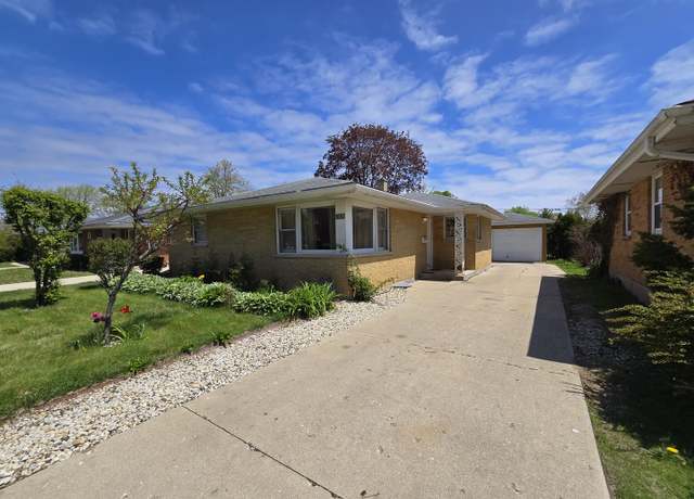 Property at 2025 Linden Ave, Waukegan, IL 60087, 4 beds, 2 baths