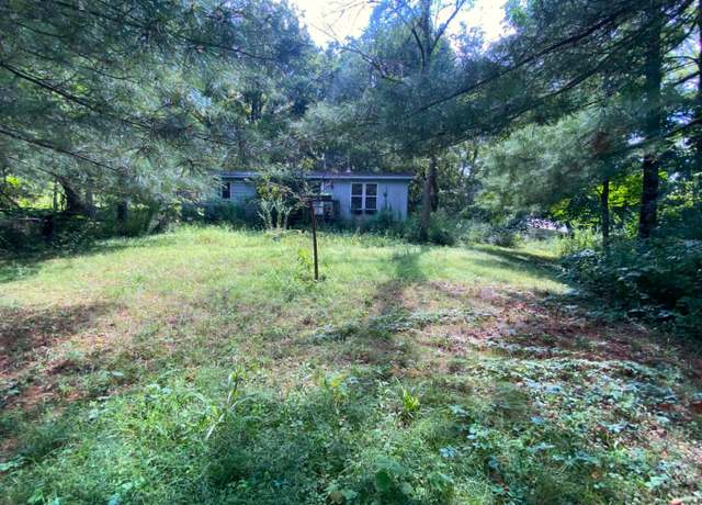 Property at 2642 Saddle Trek Rd, Decatur, IL 62521, 3 beds, 2 baths
