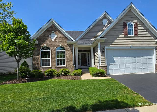 Property at 1400 Colchester Ln, Aurora, IL 60505, 3 beds, 2 baths