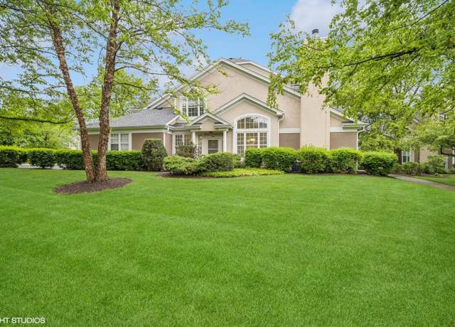 Property at 3047 Lexington Ln, Glenview, IL 60026, 3 beds, 2 baths
