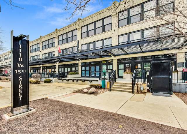 Property at 1110 W 15th St #218, Chicago, IL 60608, 2 beds, 2 baths