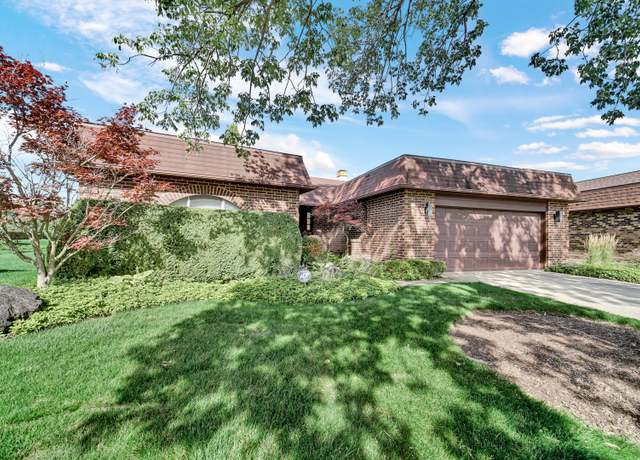 Property at 316 Buckthorn Cir, Northbrook, IL 60062, 2 beds, 2 baths