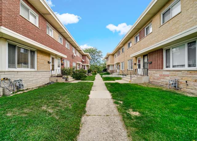 Property at 9457 Kenton Ave Unit F, Skokie, IL 60076, 3 beds, 1.5 baths