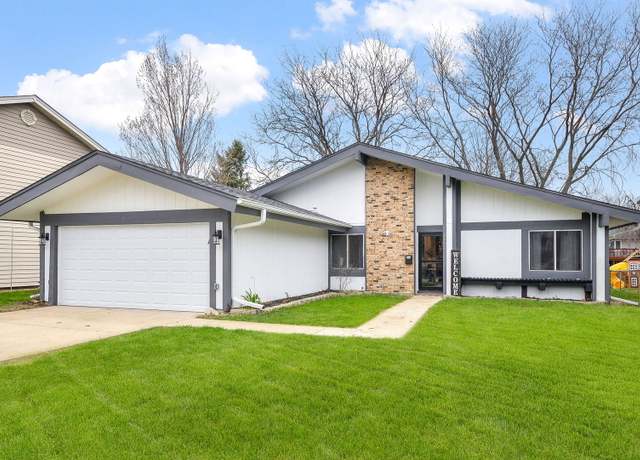 Property at 5773 Essex Ct, Hanover Park, IL 60133, 3 beds, 2 baths