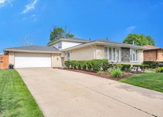 Property at 16560 Currant Ave, Tinley Park, IL 60487, 3 beds, 2 baths