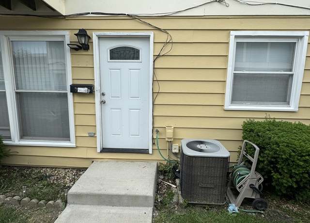 Property at 20120 Oak Ln #65, Lynwood, IL 60411, 2 beds, 1 bath