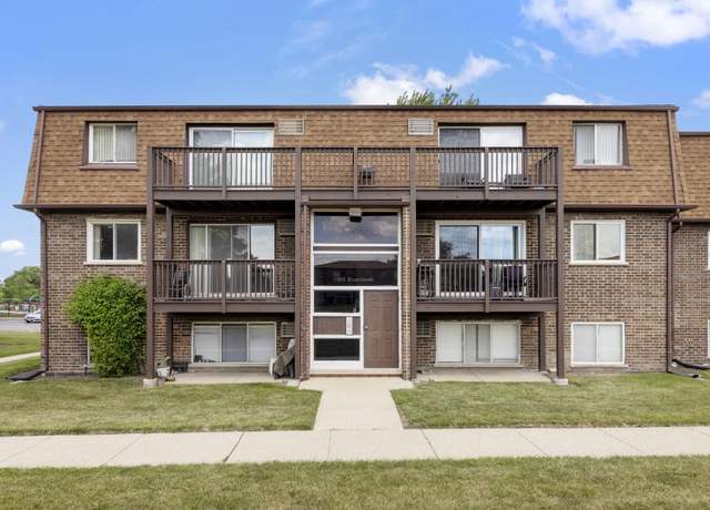 Property at 119 Boardwalk St Unit 1W, Elk Grove Village, IL 60007, 2 beds, 1.5 baths