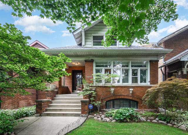 Property at 2630 W Eastwood Ave, Chicago, IL 60625, 5 beds, 4 baths