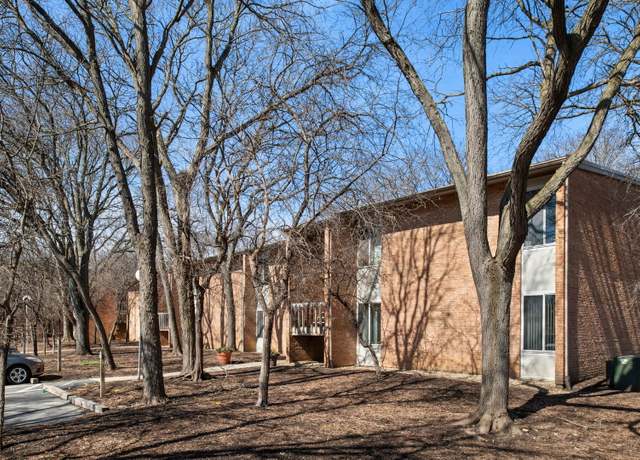 Property at 1501 Fairway Dr Unit 1E, Lisle, IL 60532, 1 bed, 1 bath