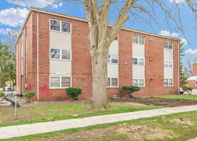Property at 1305 Silver St, Urbana, IL 61801, 24 beds, 12 baths
