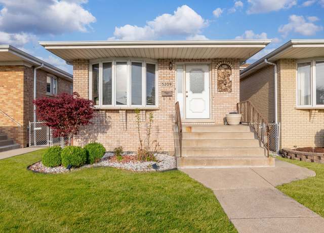 Property at 5209 S Narragansett Ave, Chicago, IL 60638, 3 beds, 2 baths