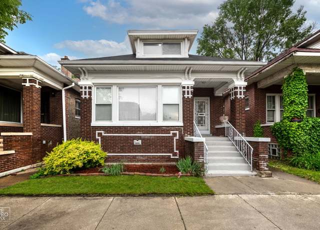 Property at 7425 S Vernon Ave, Chicago, IL 60619, 5 beds, 4 baths