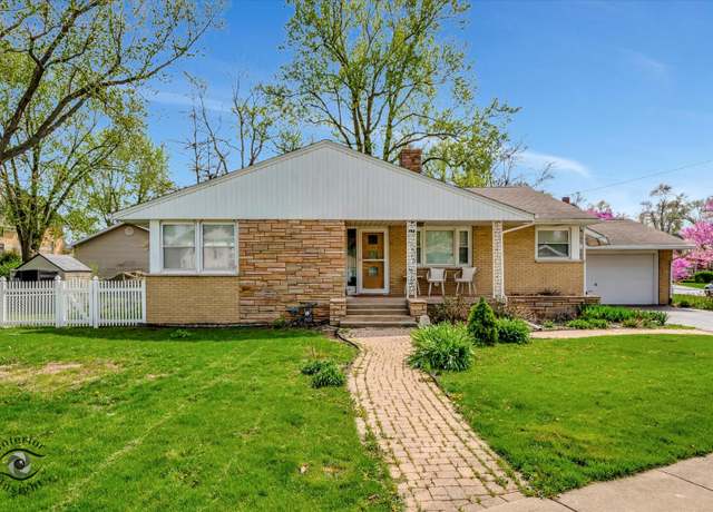 Property at 152 Section Line Rd, Manteno, IL 60950, 2 beds, 1 bath