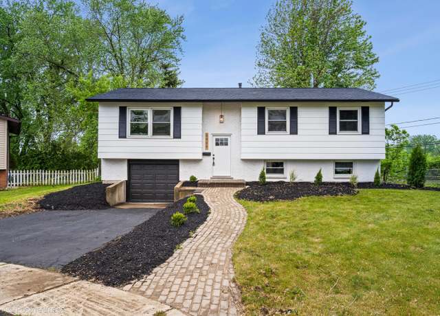 Property at 6950 Longmeadow Ln, Hanover Park, IL 60133, 4 beds, 2 baths