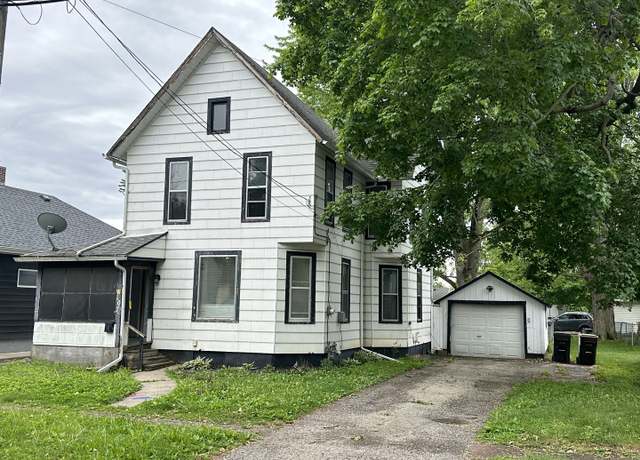 Property at 107 W South St, Morrison, IL 61270, 4 beds, 2 baths