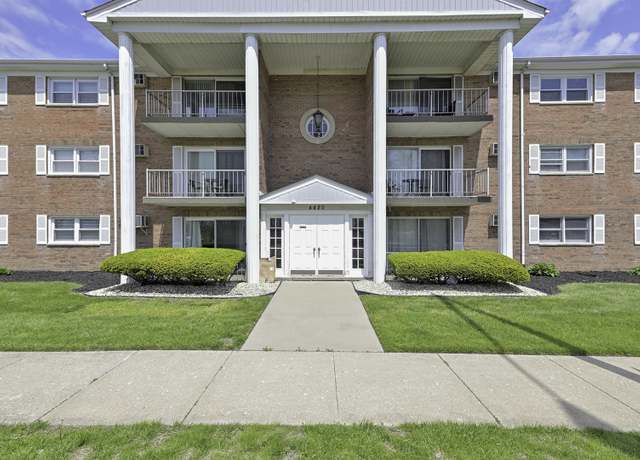 Property at 4420 W 111th St #101, Oak Lawn, IL 60453, 2 beds, 1 bath