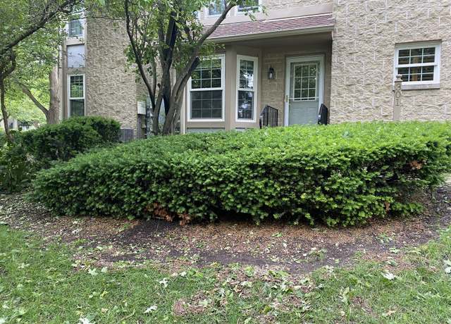 Property at 301 S Jefferson St #301, Batavia, IL 60510, 2 beds, 2 baths
