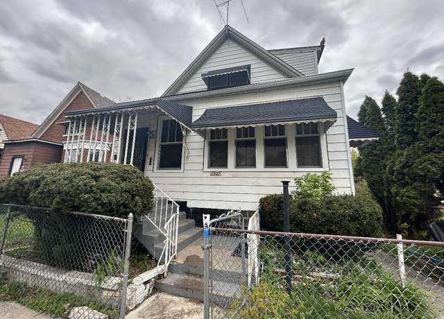 Property at 11527 S La Salle St, Chicago, IL 60628, 4 beds, 1.5 baths