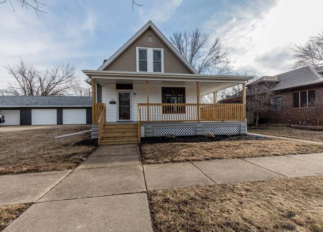 Property at 1503 Ottawa Ave, Ottawa, IL 61350, 3 beds, 2 baths