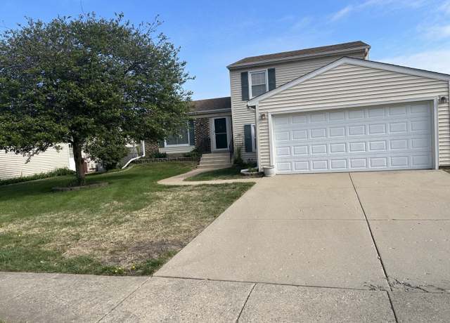 Property at 156 Brookside Dr, Glendale Heights, IL 60139, 4 beds, 2.5 baths