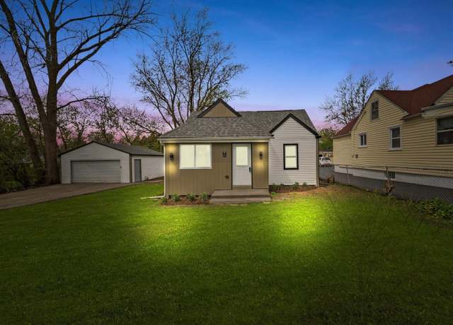 Property at 1326 N Poplar Ave, Round Lake Beach, IL 60073, 3 beds, 2 baths