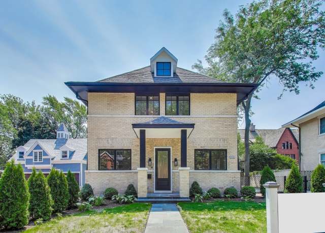 Property at 318 Greenleaf St, Evanston, IL 60202, 4 beds, 3.5 baths