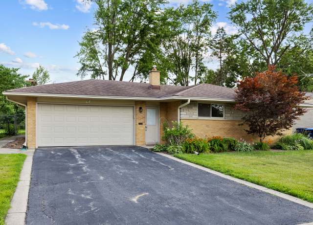 Property at 301 Lance Dr, Des Plaines, IL 60016, 3 beds, 2 baths