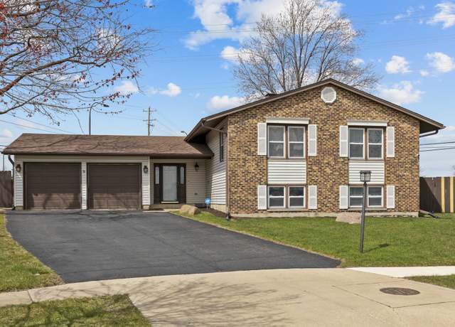 Property at 1482 Armstrong Ct, Elk Grove Village, IL 60007, 4 beds, 3 baths