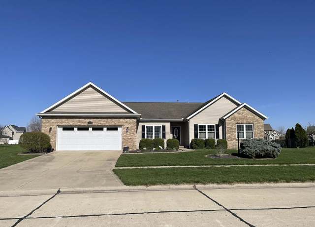 Property at 1808 S Orchard Dr, Mahomet, IL 61853, 4 beds, 3 baths
