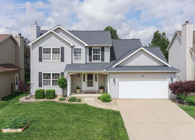 Property at 1505 Torrey Pines Rd, Normal, IL 61761, 4 beds, 2.5 baths