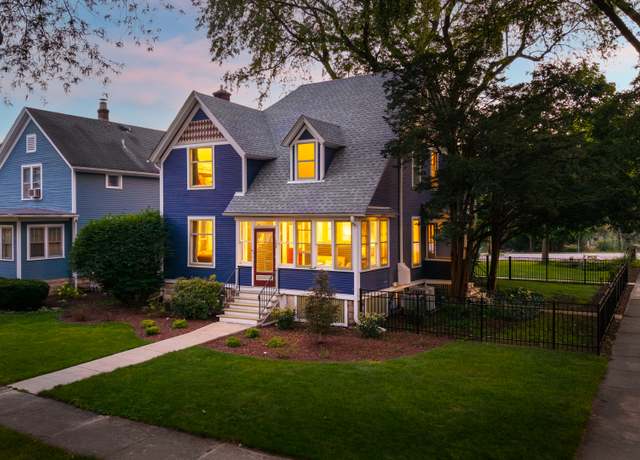 Property at 105 S Wright St, Naperville, IL 60540, 4 beds, 3 baths