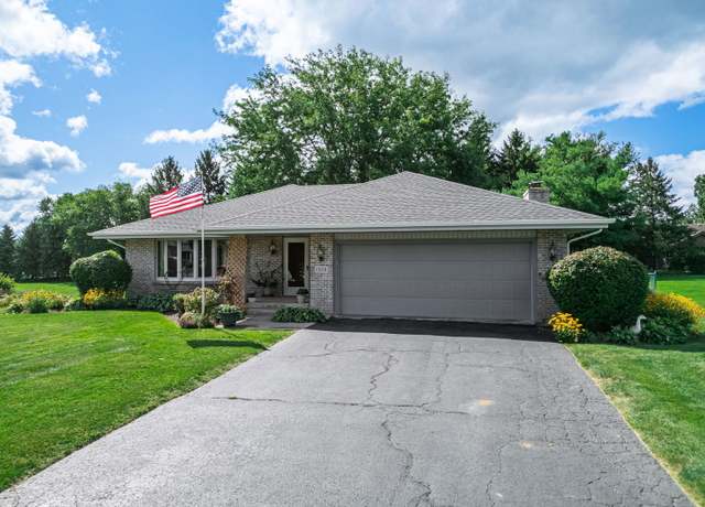 Property at 1309 Riverbend Ln, Belvidere, IL 61008, 3 beds, 2.5 baths