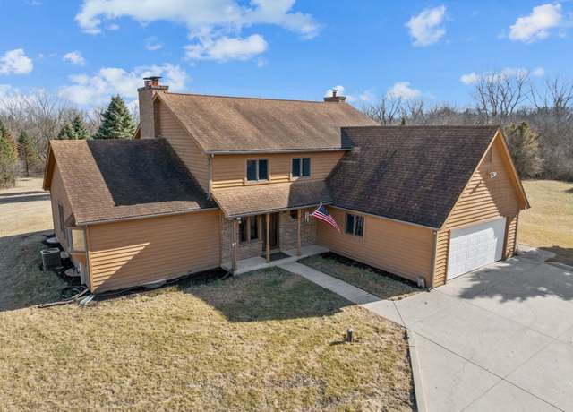 Property at 14N515 Highland Ave, Elgin, IL 60124, 4 beds, 2.5 baths