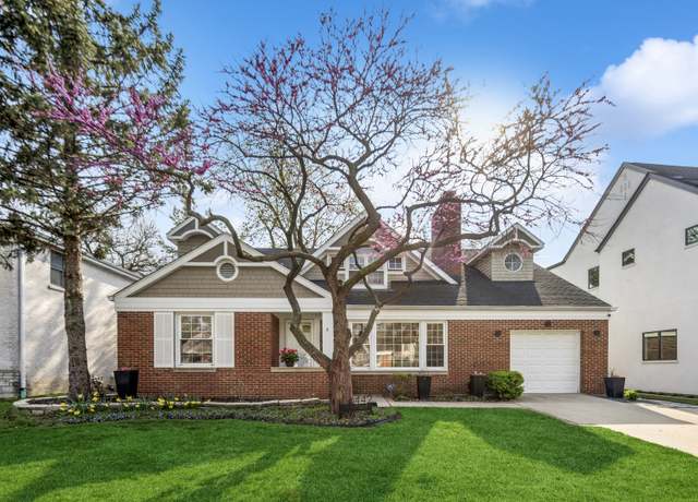 Property at 442 S Stratford Ave, Elmhurst, IL 60126, 4 beds, 3.5 baths