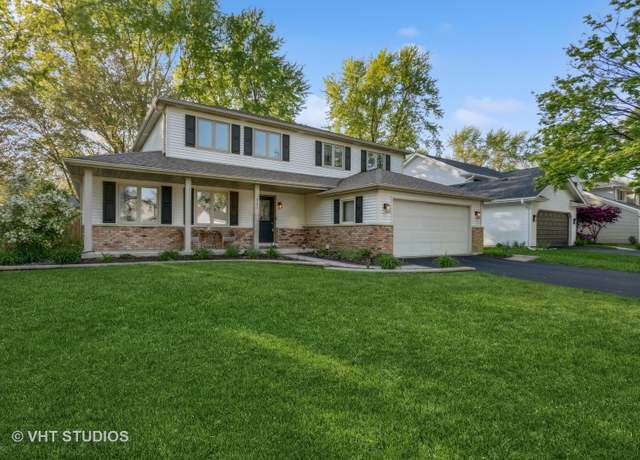Property at 921 Creekside Cir, Naperville, IL 60563, 4 beds, 2.5 baths