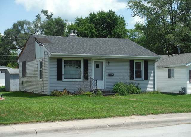 Property at 378 S Euclid Ave, Bradley, IL 60915, 2 beds, 1 bath