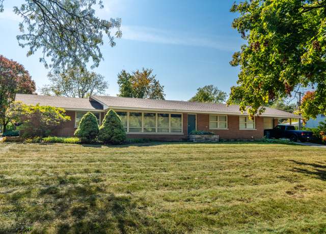 Property at 4610 Main St, Lisle, IL 60532, 4 beds, 3.5 baths