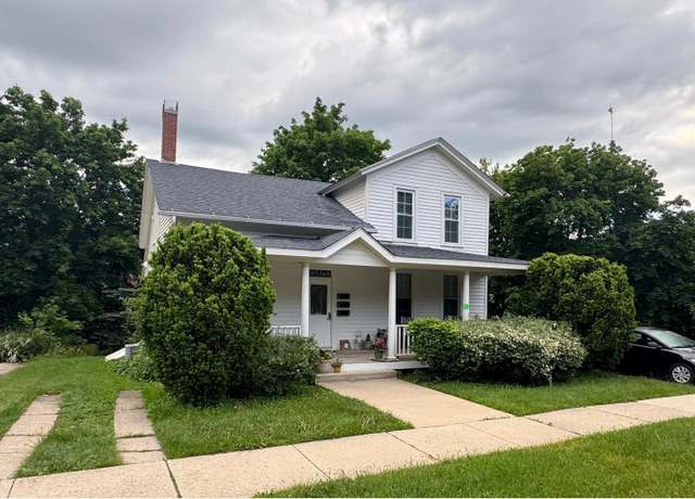 Property at 201 N First St, Geneva, IL 60134, 4 beds, 3 baths