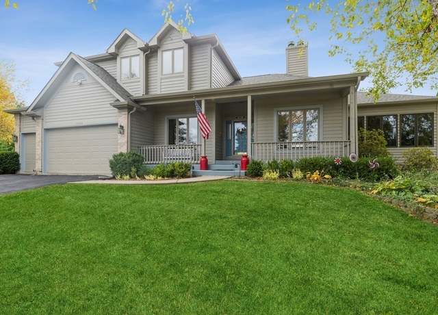 Property at 3724 Tamarack Cir, Crystal Lake, IL 60012, 4 beds, 3.5 baths