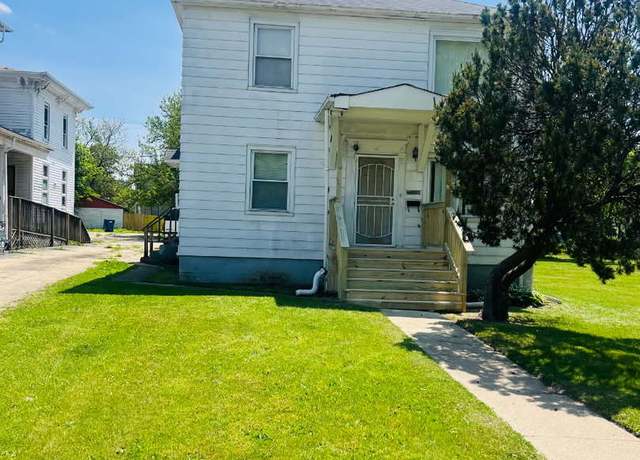 Property at 1020 E Court St, Kankakee, IL 60901, 4 beds, 2 baths