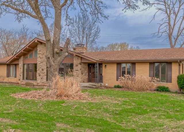 Property at 3515 Partridge Ln, Belvidere, IL 61008, 4 beds, 3.5 baths