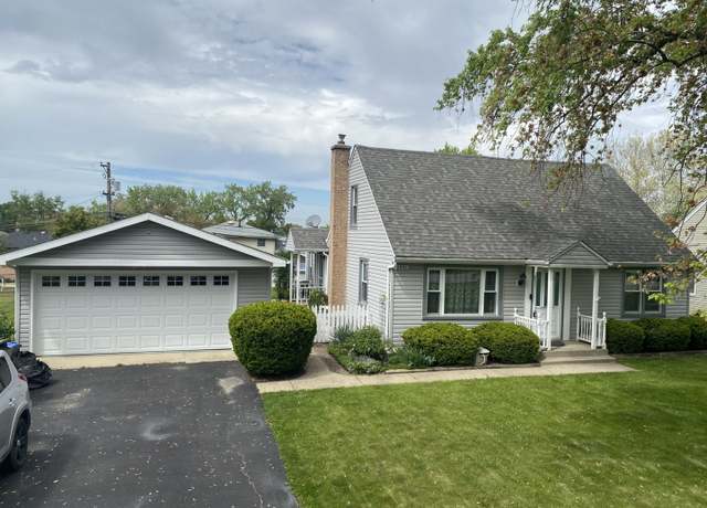 Property at 8806 W 85th Pl, Justice, IL 60458, 3 beds, 2 baths
