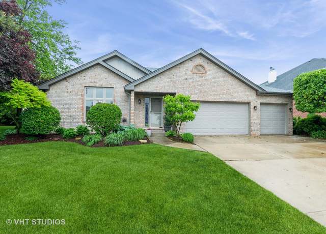 Property at 13103 W Beaver Lake Dr, Homer Glen, IL 60491, 4 beds, 3 baths